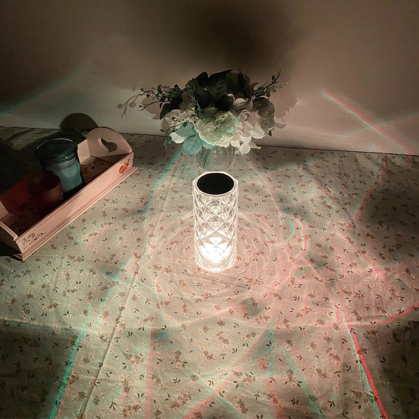 Lampara led de cristal acrílico con proyección de rosa y 16 colores