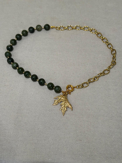 Collar Hoja Esmeralda