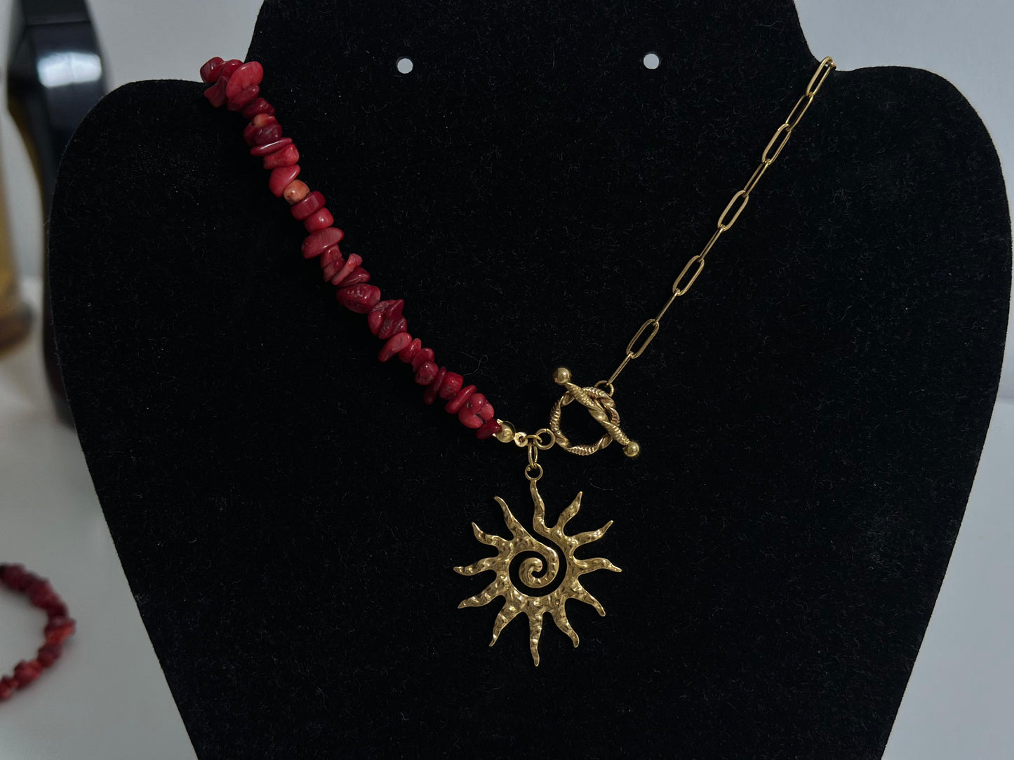 Collar Brillo Carmesí